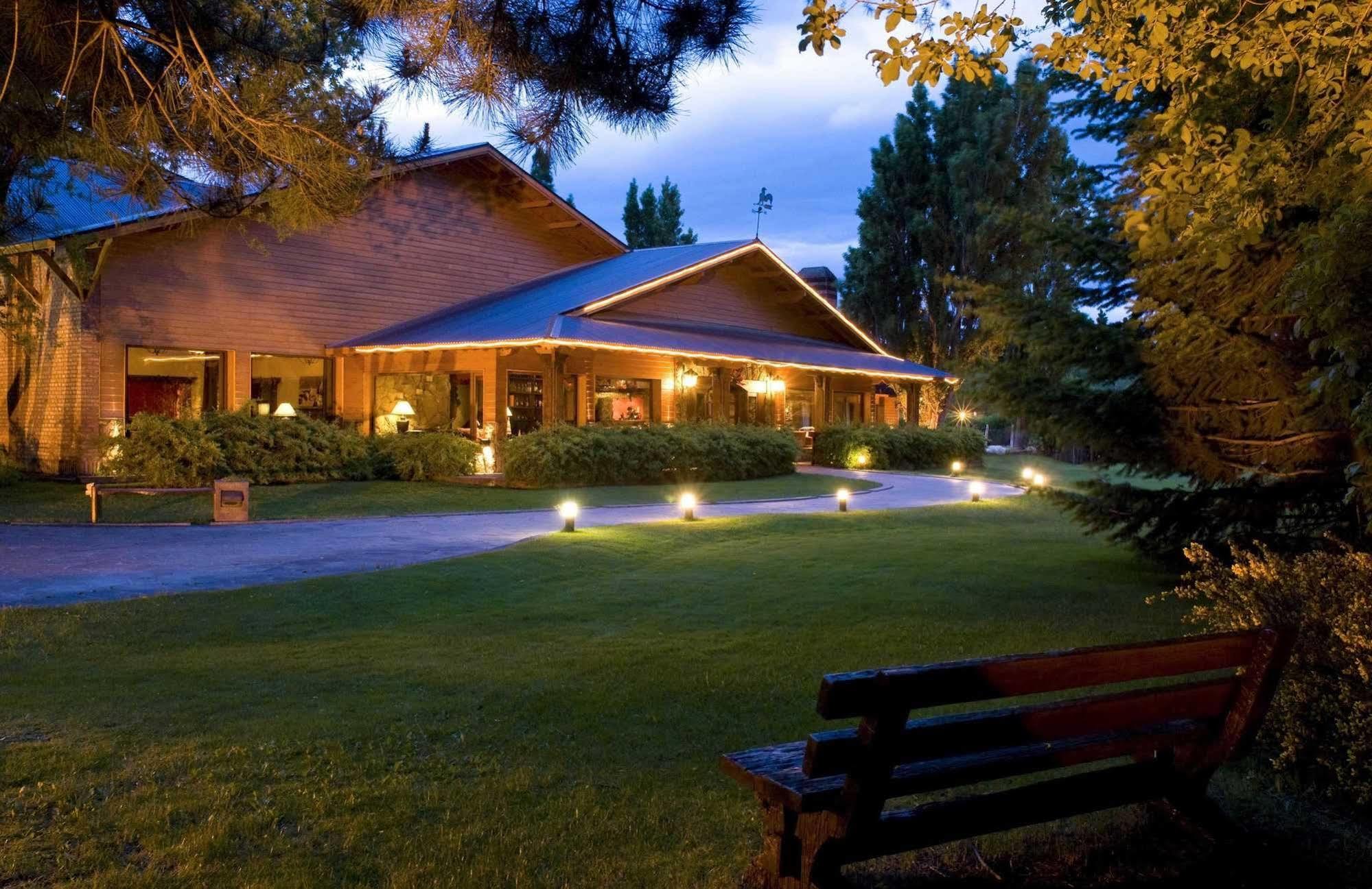 Hotel Posada Los Alamos El Calafate Exteriér fotografie
